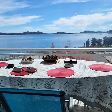Marine View Appartamento Néa Péramos